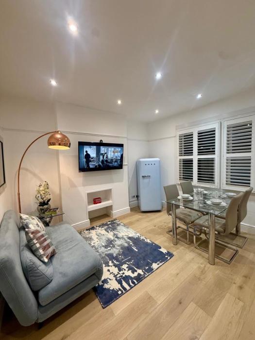 Stockwell Residences - Blue Lagoon Apartment