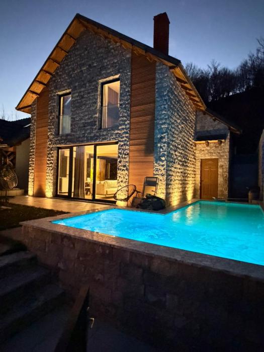 NGen Luxury Villas - Razem