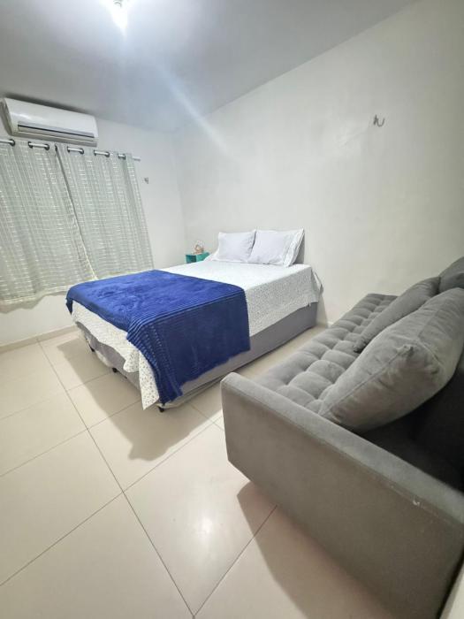 Casa com Suíte e Ar Condicionado 200mts da praia