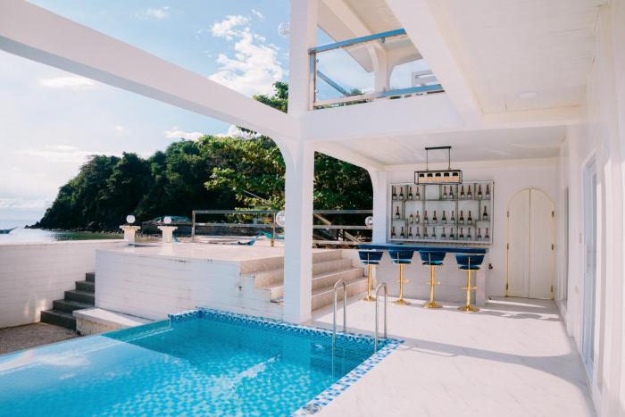Ezrah coastal boutique hotel el nido