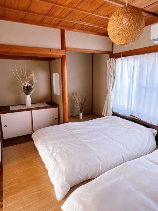 8 Guests Entire Private House