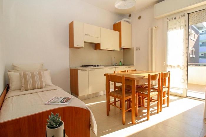 50 Bilocale a pochi passi dal mare