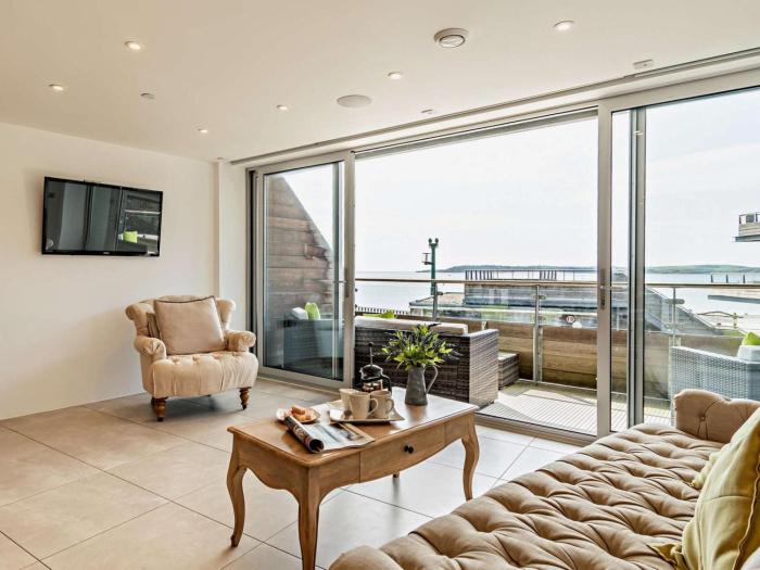 2 Bed in Tenby oc-fb292