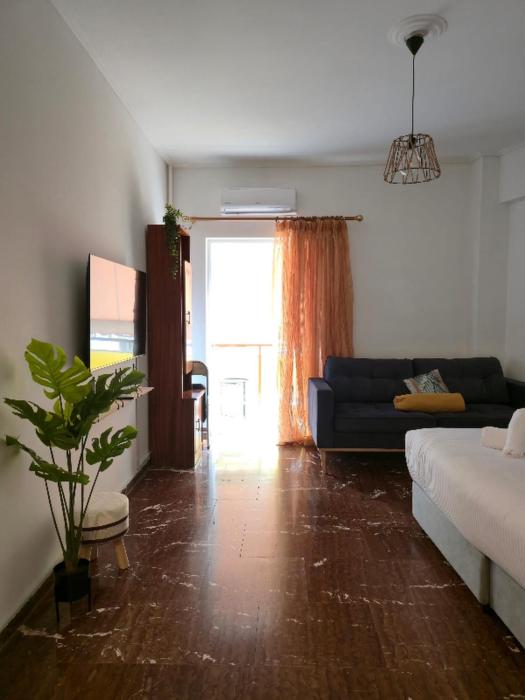 Your Athens Home Warm Cared by Rod - Station nearby