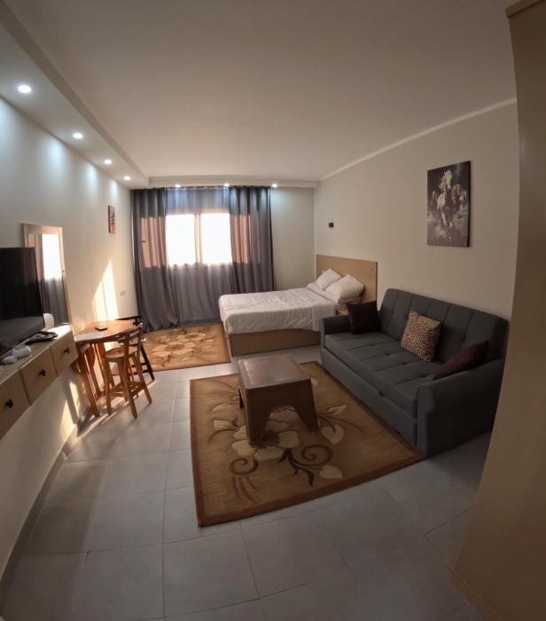 Sandy Land Entire Apartment I Beach Access I WI FI Central
