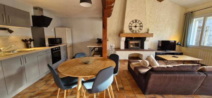 Studio de Charme Rénové avec jardin et parking