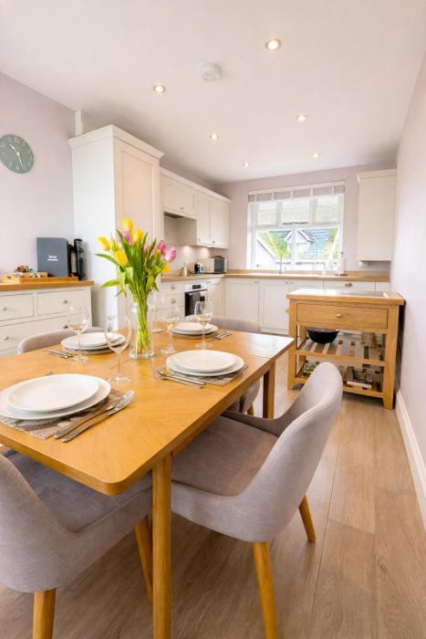 Seascape Lyme Regis - 2 minute walk to sea front