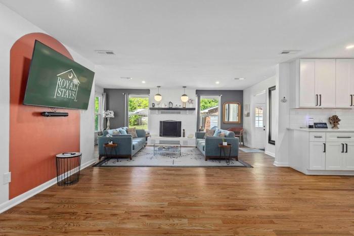 The Tranquil Token-Hot Tub & Ping Pong Table