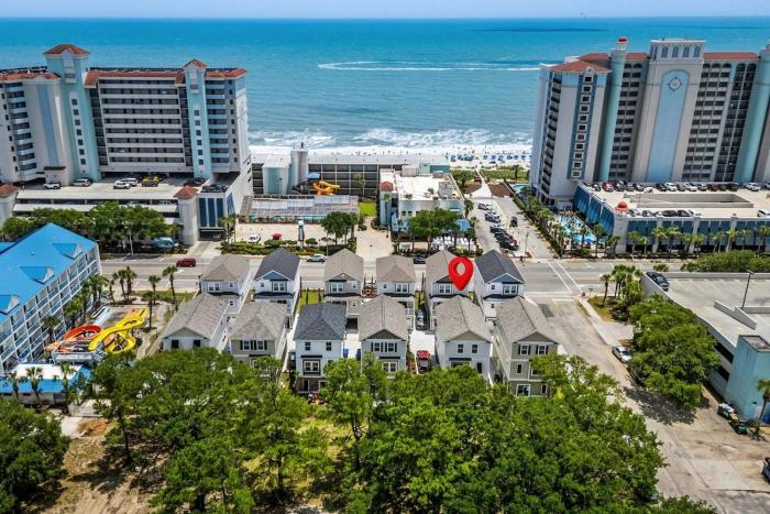 The Pink Panther-Ocean side-Pet Friendly