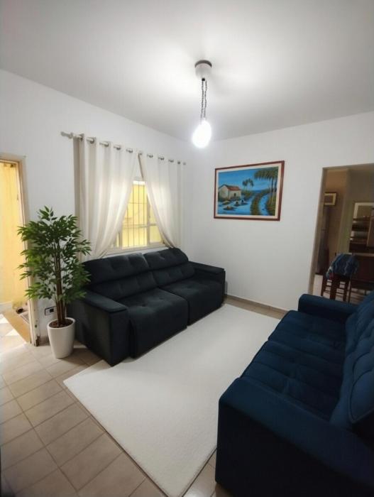 Casa com Churrasqueira, Ar Condicionado a 300m Praia para 10 pessoas