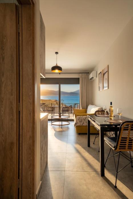 Poseidon Sea View Apartments - Sea, Lake