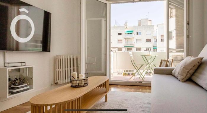 Silencioso apartamento cerca al parque el retiro