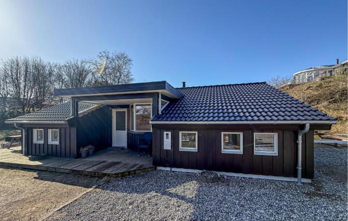 Lovely Home In Ebeltoft With Sauna