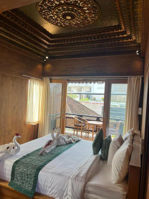 Shiva Ubud And Kundalini Reiki by EPS