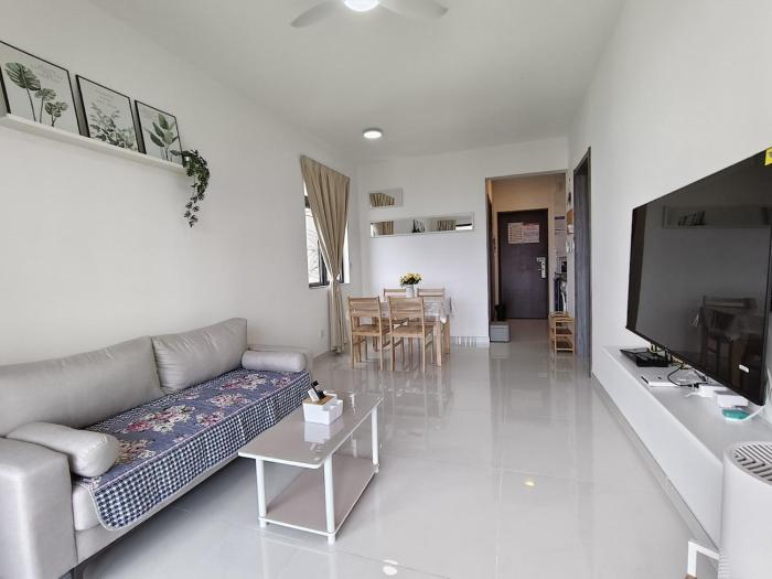 Holiday Home at Forest City-TV Box-2BR1B 1-3 pax 1201