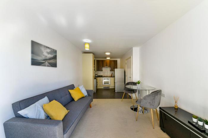 Modern 1 bed in Bow - Free parking