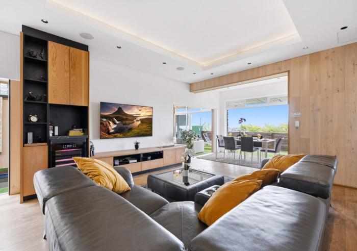 Exclusive 3-Bedroom Luxury Villa Cape Town CBD