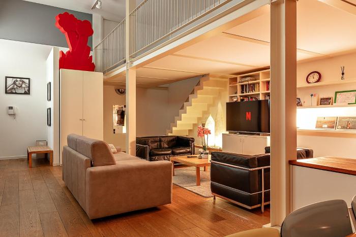 DeHomes - Loft su due livelli con 3 camere e 3 bagni