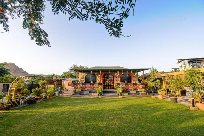 Skyza farms 5 BHK Rustic Villa with Pool & Garden
