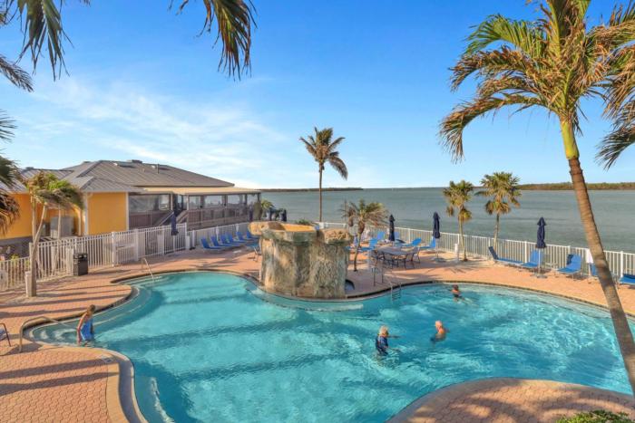 Lovers Key Resort 206