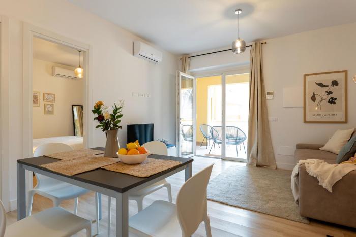 Urban Oasis Labicana with Patio 2 - Free Parking