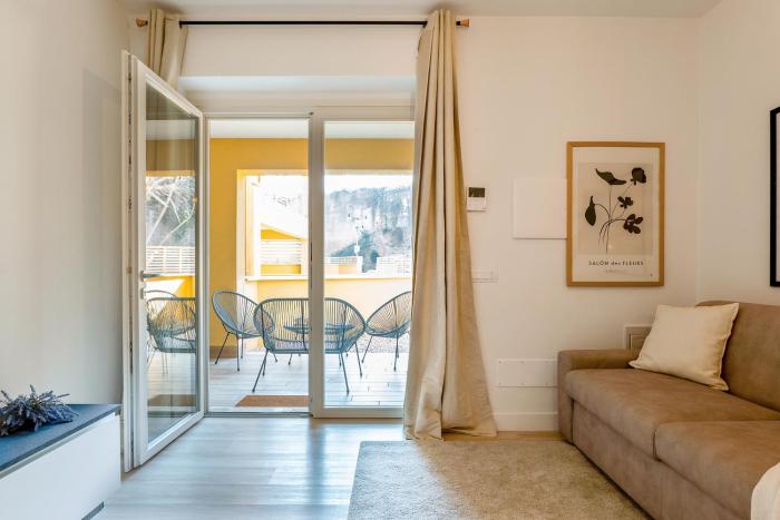 Urban Oasis Labicana with Patio 2 - Free Parking