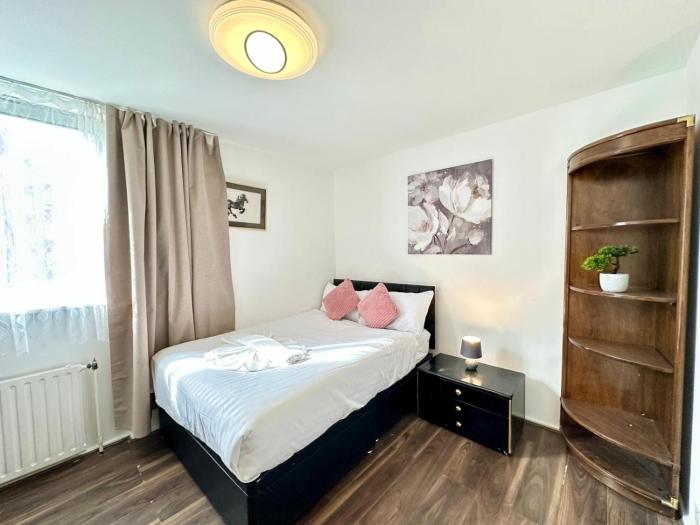 Central London Beautiful Family Apartment