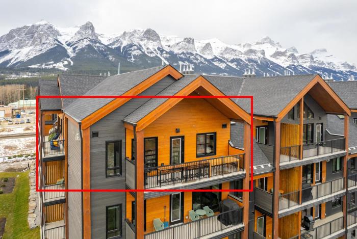 Luxury Penthouse with Best Amenities in Canmore