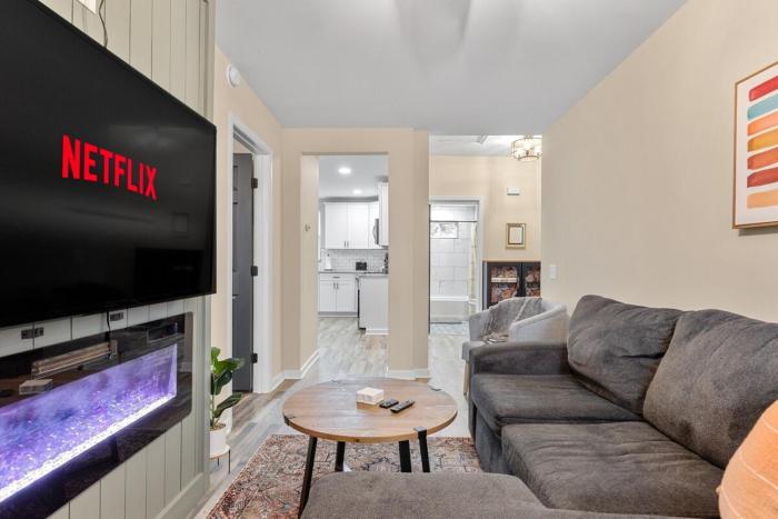 Church Hill Hideaway #2! Serene Escape Sleeps 4!