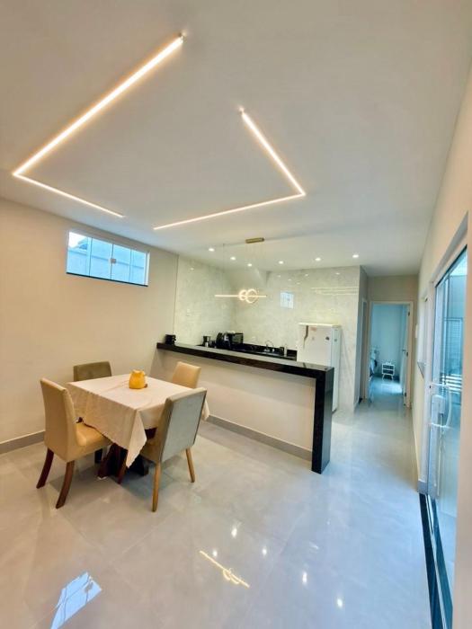 Casa com 2 Quartos a 50 passos da Praia do Foguete