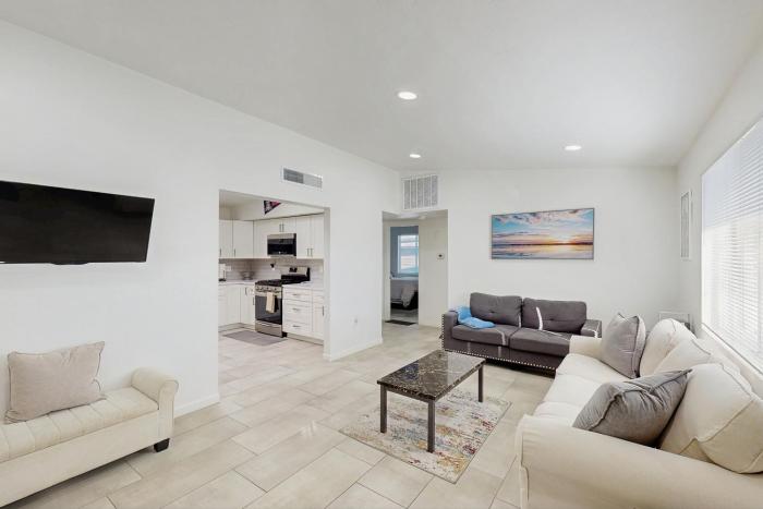 Tucson Comfort in the Heart of the DesertRelaxation Meets Convenience