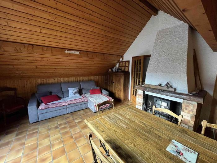 Chalet avec parking, animaux admis - 8 pers. - FR-1-871-22