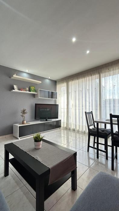 Apartment 2 line to the sea