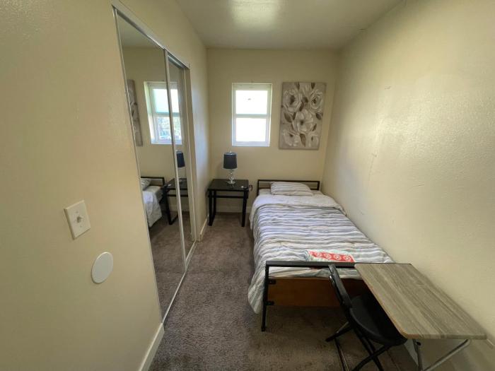 House Hotel - Daily Private Rooms