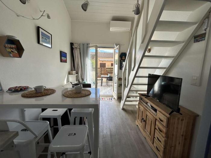 SP000-049 Maison 2 pièces mezzanine 4 couchages SAINT PIERRE LA MER