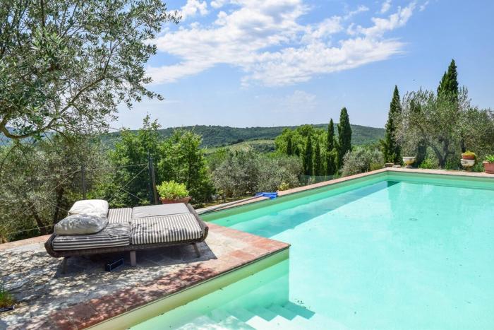 by Casamerina, house with private pool 30km from Siena & Arezzo