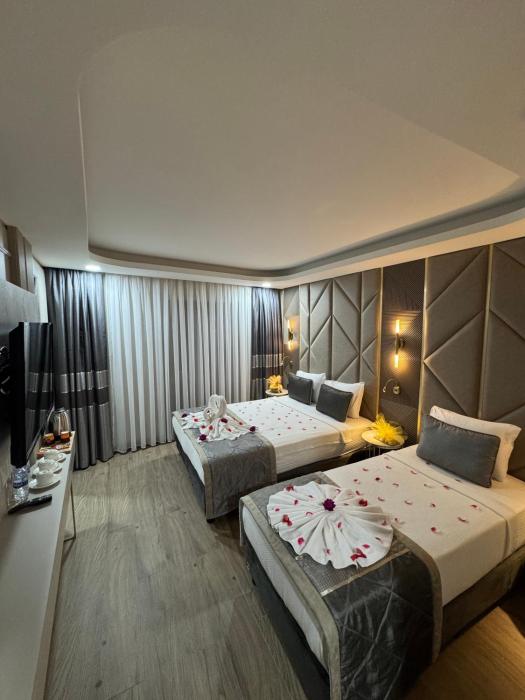 Elysia Plus Hotel
