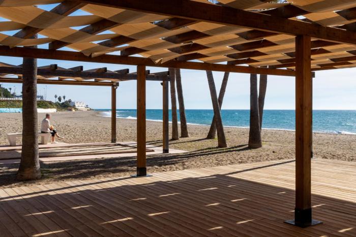 Cala Serena - 3-bedroom modern apartment situated in La Cala de Mijas