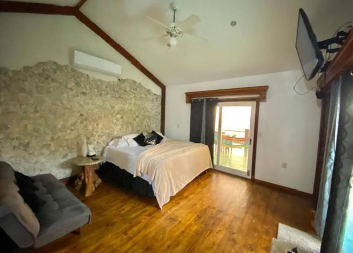 Ocean Front Frente El Mar Balcon 2 Floor KingBed