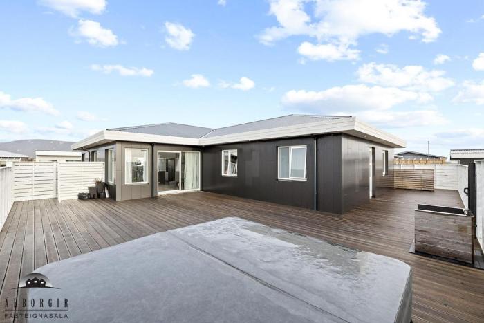 Luxury villa - Perfect for the solar eclipse