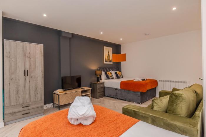 Super Central Studio Next to Brighton Beach