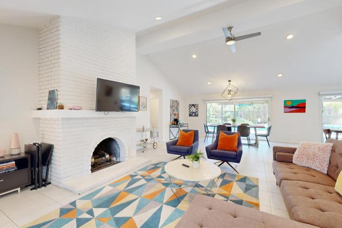 Beautifully Remodeled MidCentury Modern Home with Private Heated Pool Spa