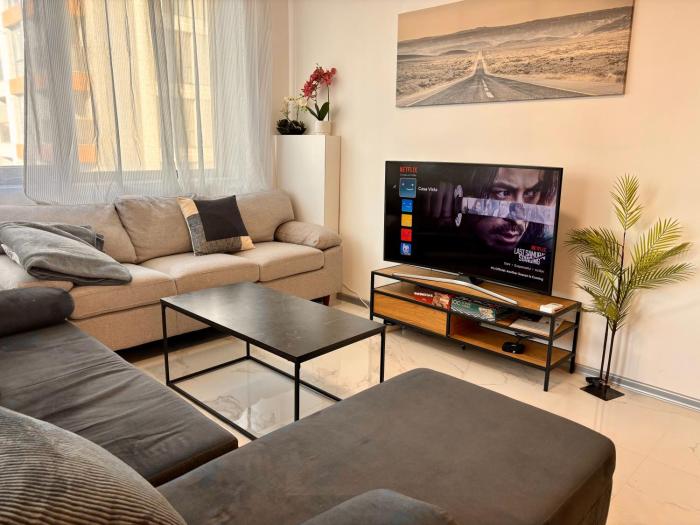 Casa Rosa by Vistay Residences Sofia - With Free Secured Parking