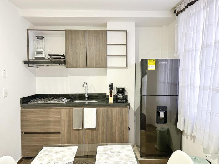 Apartment near airport, US embassy, Movistar A, Simon Bolivar, Vive claro