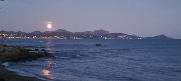 T2, 100 m des calanques de St Aygulf