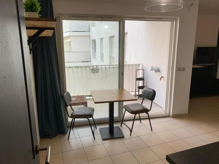 Studio in central Cannes, terrace, close to the beach