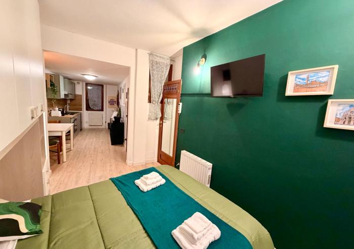 Romantic Apartment 2 min from Piazza del Campo