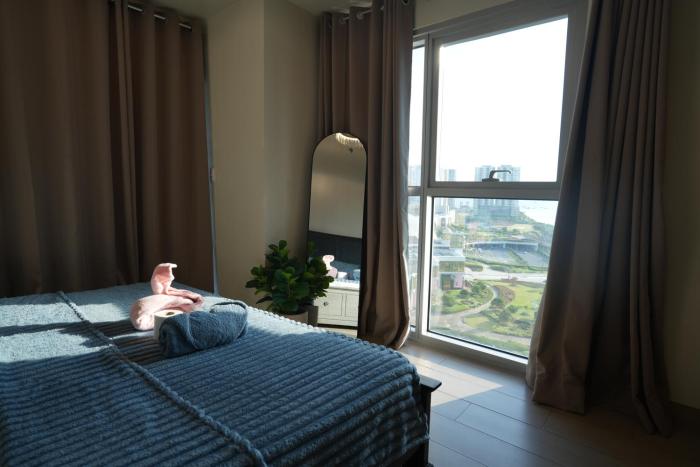 Modern 3BR Stay near Okada with WiFi and Pool Access