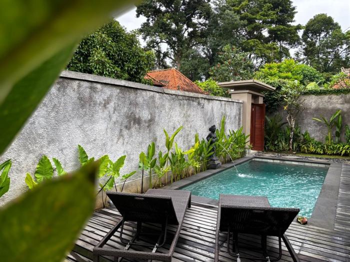 Private villa dengan kolam renang