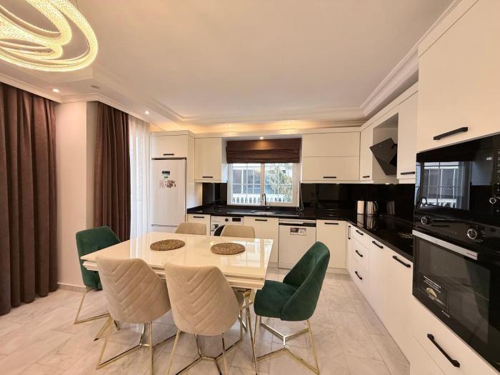 SA Apartments! 2BD Flat 400m to the Beach